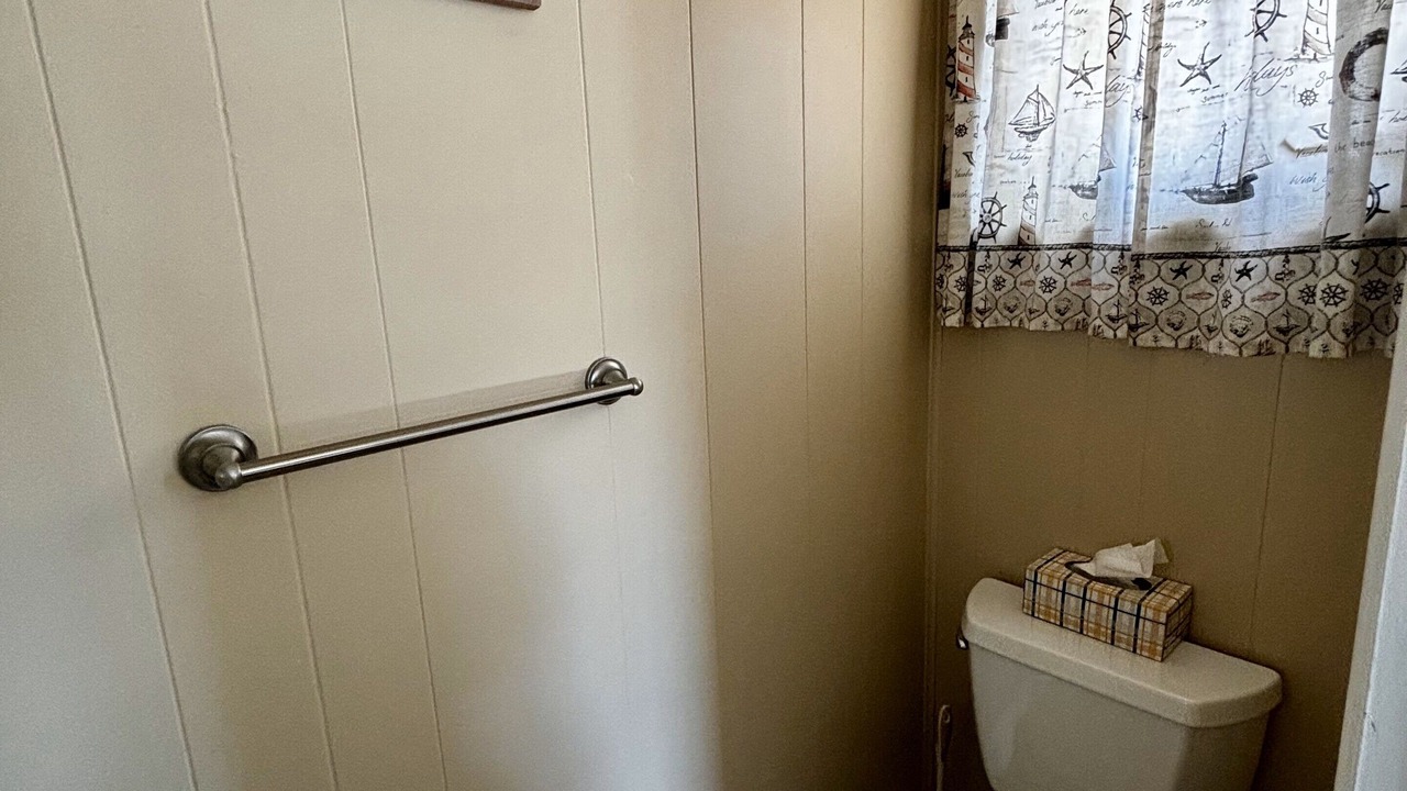 Photo of Bathroom in Beach Haven Terrace