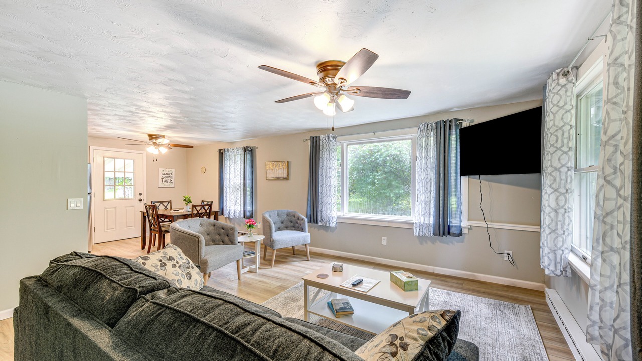 Photo of Livingroom in Allegany