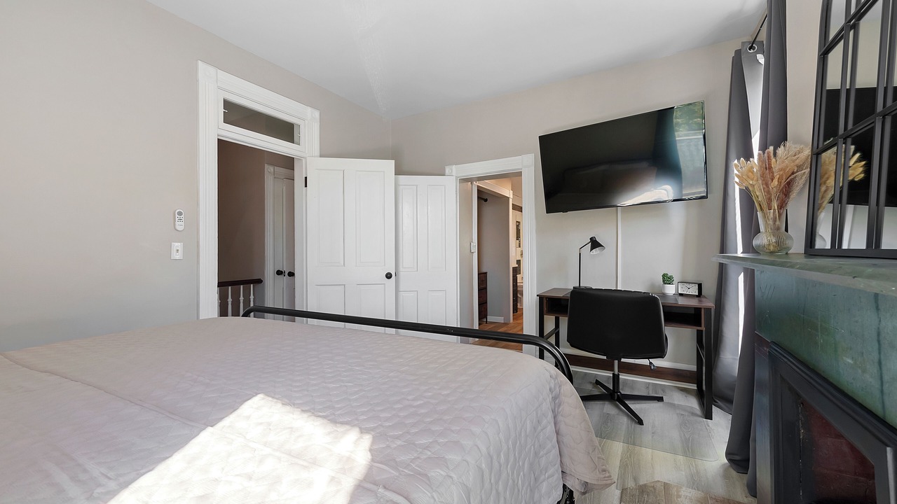 Photo of Bedroom in Italian Village
