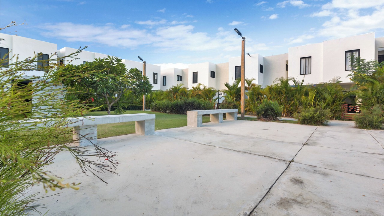 Photo of Outdoor in Fordham