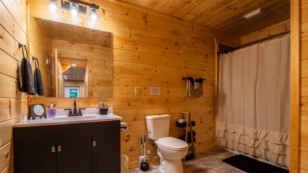 Photo of Bathroom in Logan