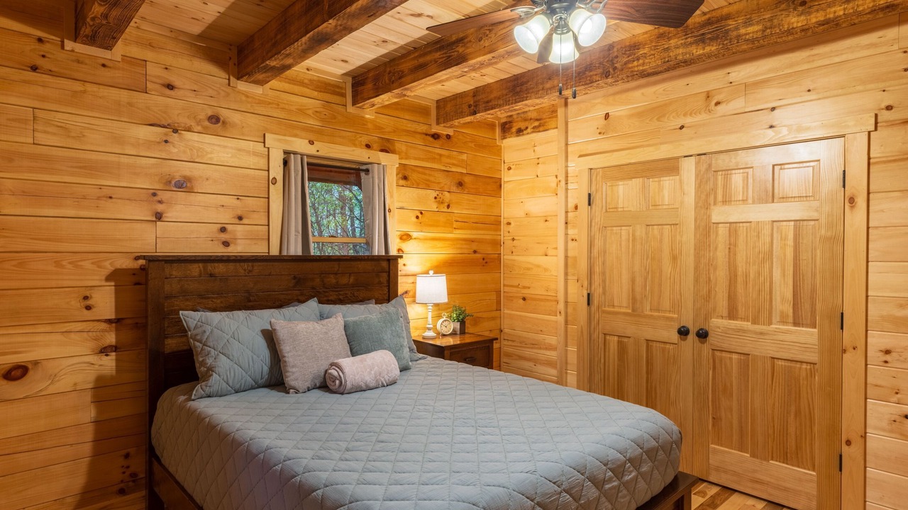 Photo of Bedroom in Logan