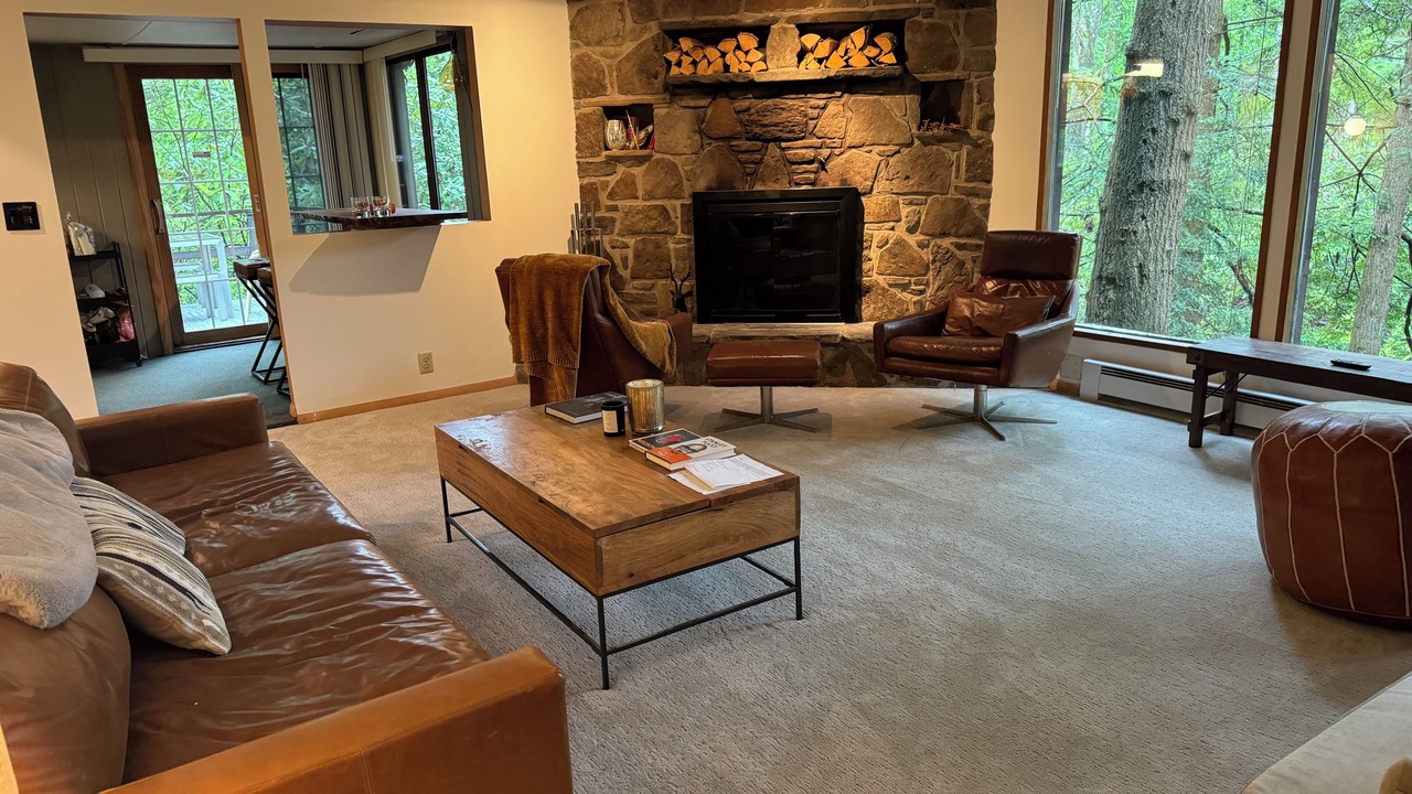 Photo of Livingroom in Champion