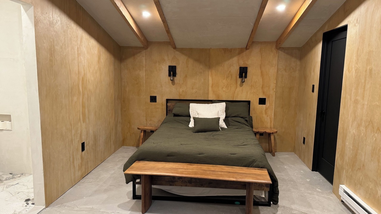 Photo of Bedroom in Champion