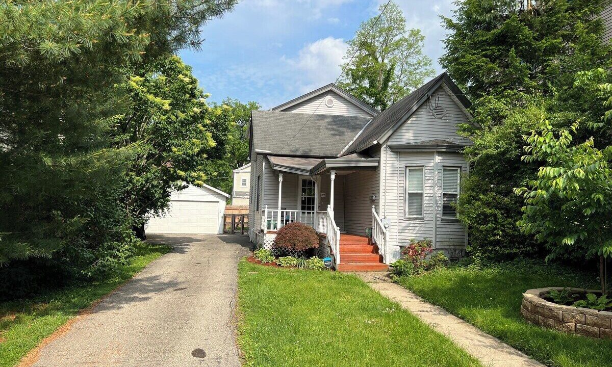 Photo of Outdoor in Oakley