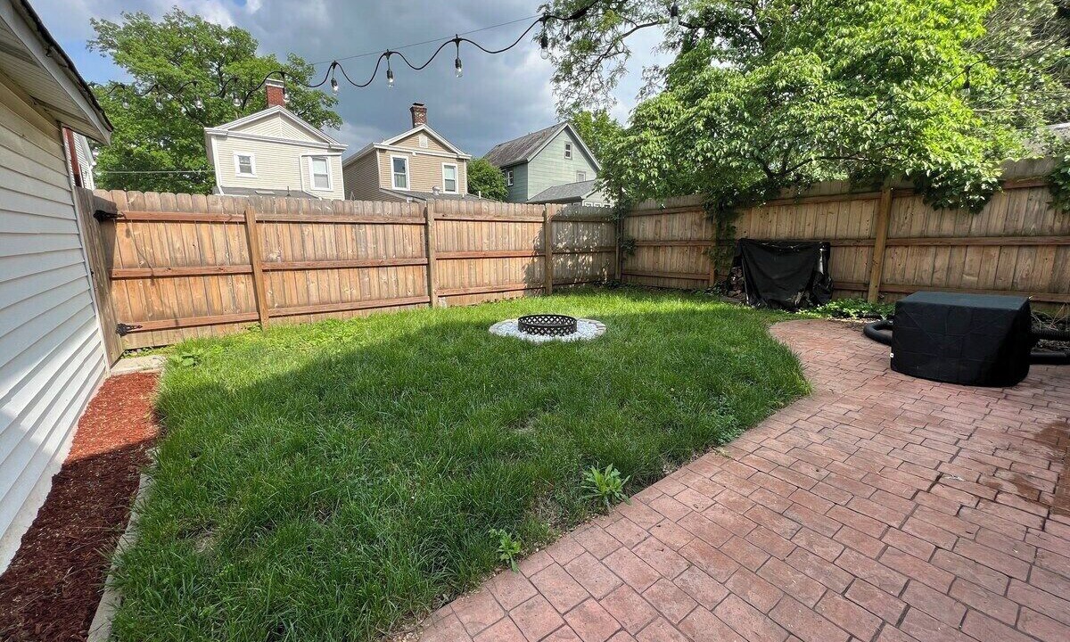 Photo of Outdoor in Oakley