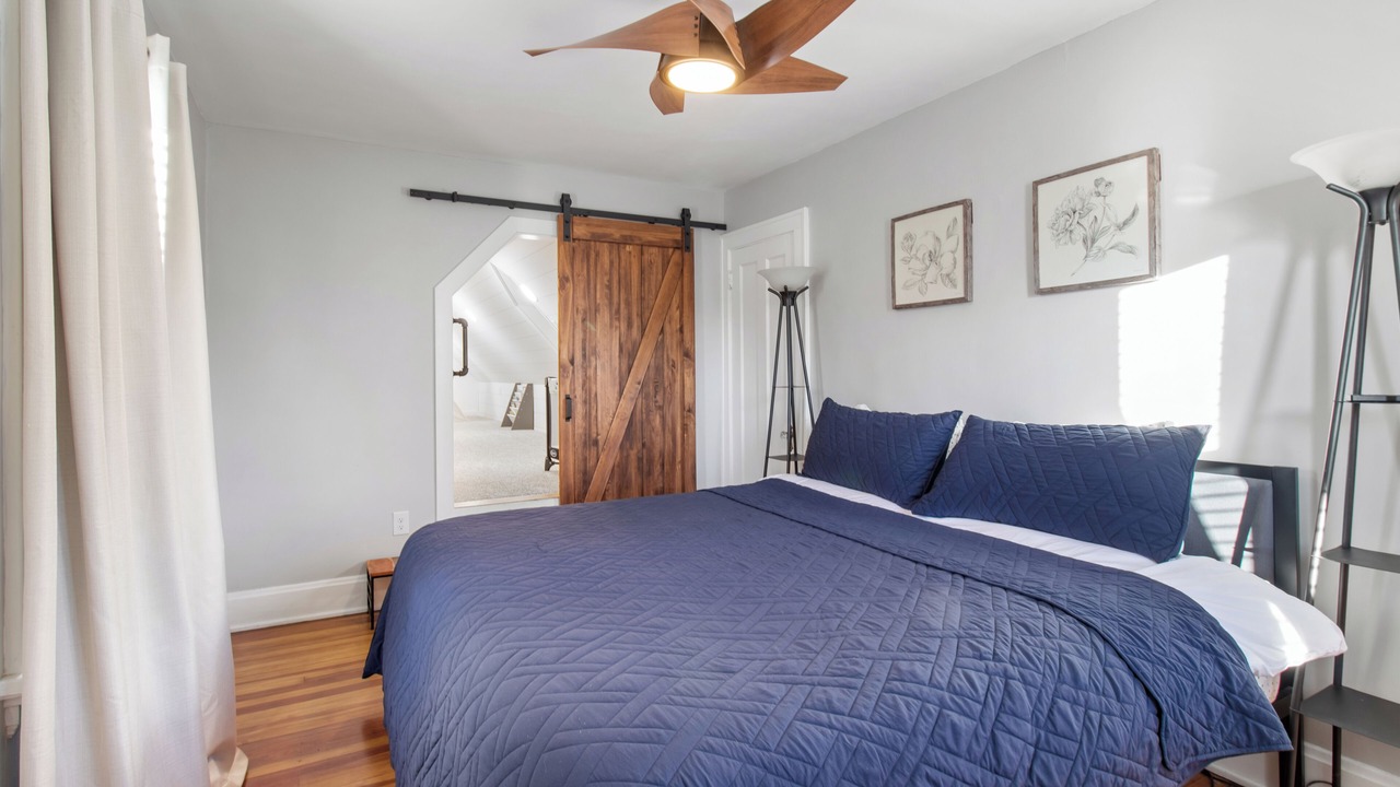 Photo of Bedroom in Oakley