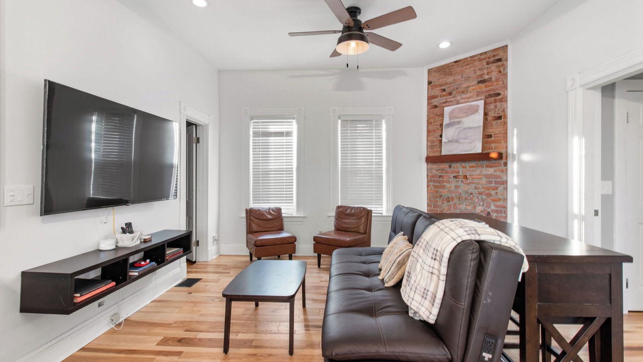Photo of Livingroom in Oakley