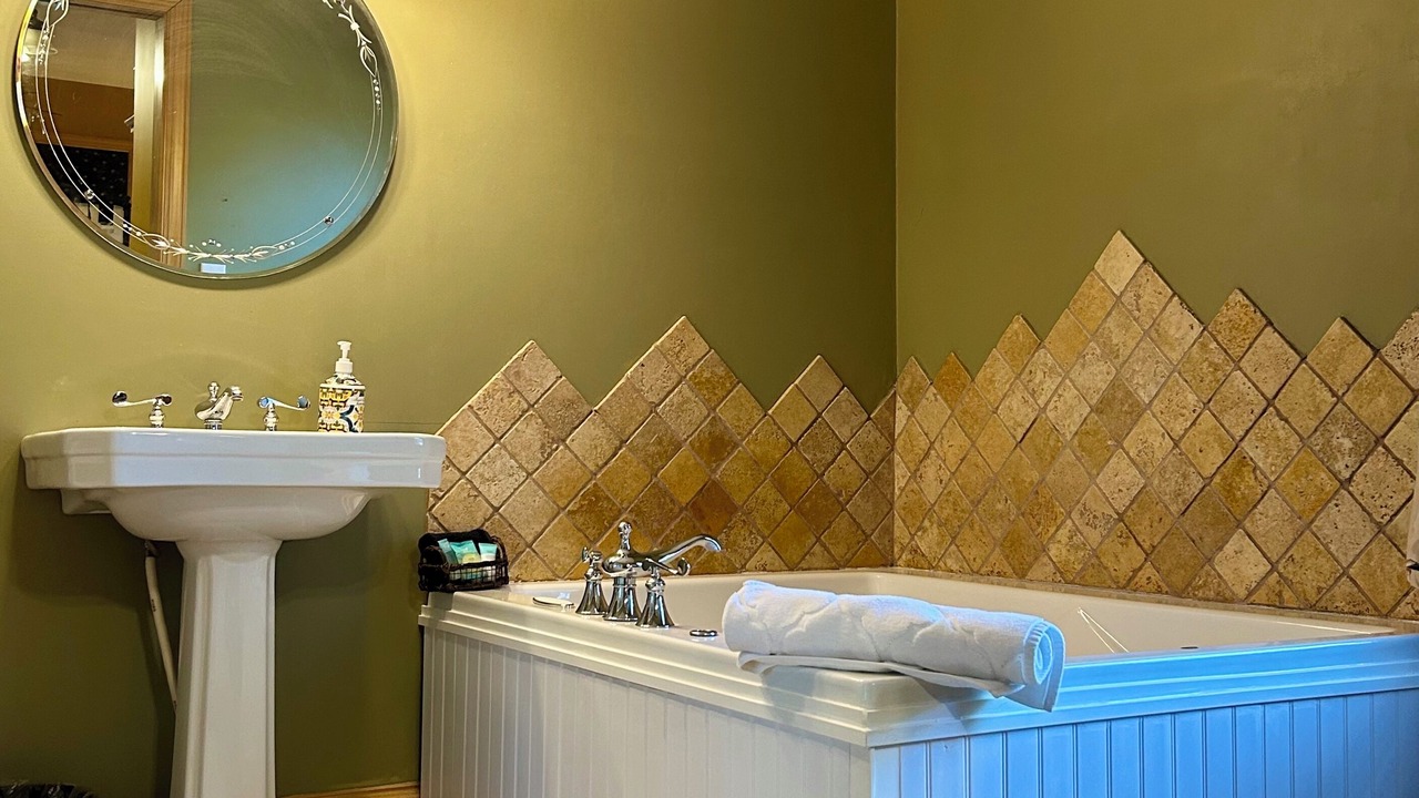 Photo of Bathroom in Adamstown