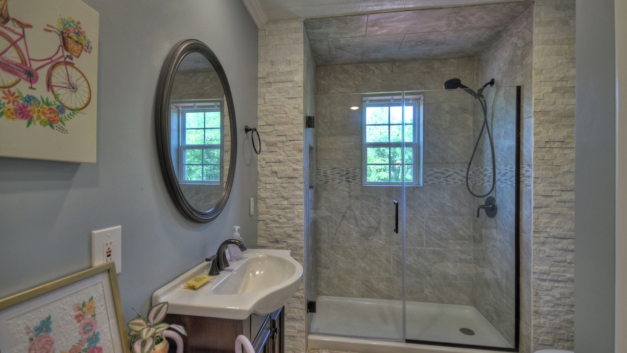 Photo of Bathroom in Copperhill