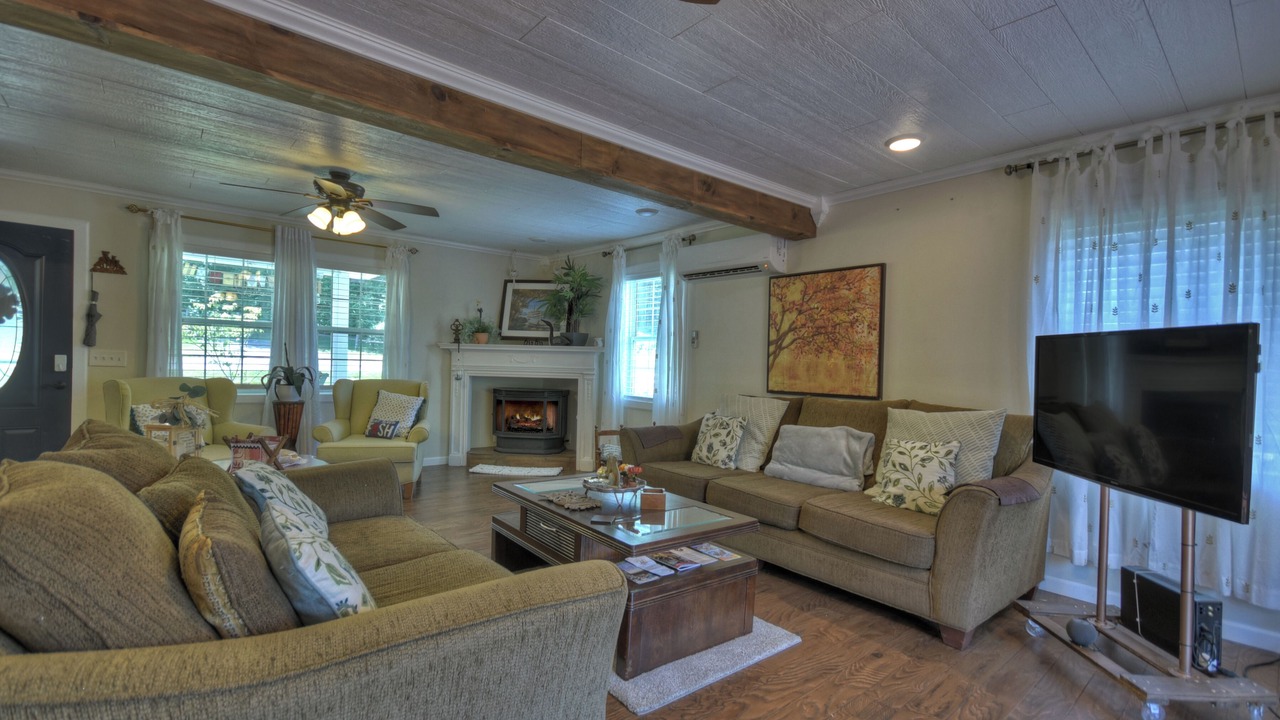 Photo of Bedroom in Copperhill