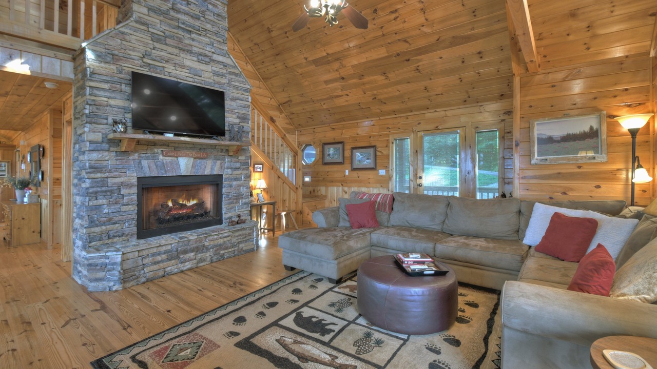 Photo of Livingroom in Raccoon Ridge