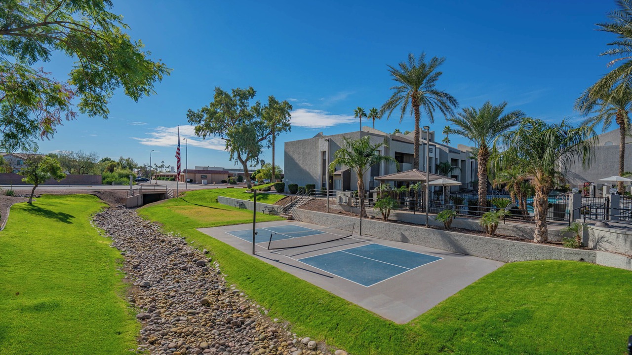 Photo of Outdoor in Cox Heights