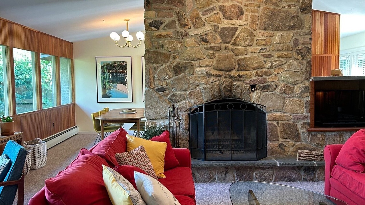 Photo of Livingroom in Eagles Mere
