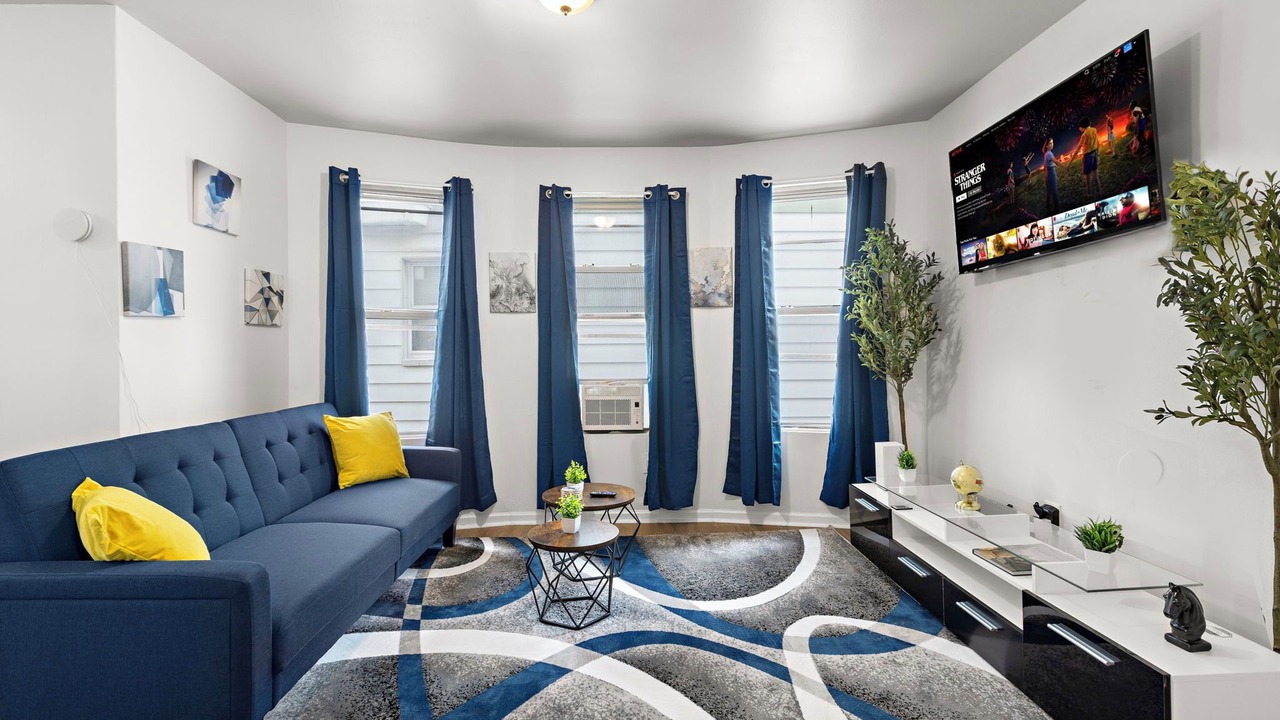 Photo of Livingroom in Weequahic