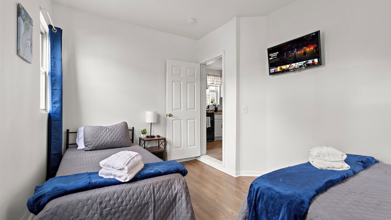 Photo of Bedroom in Weequahic