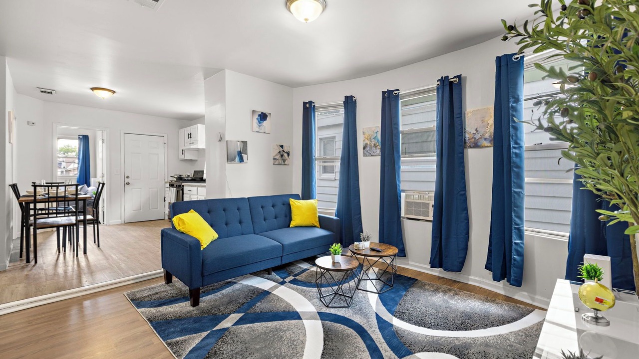 Photo of Livingroom in Weequahic