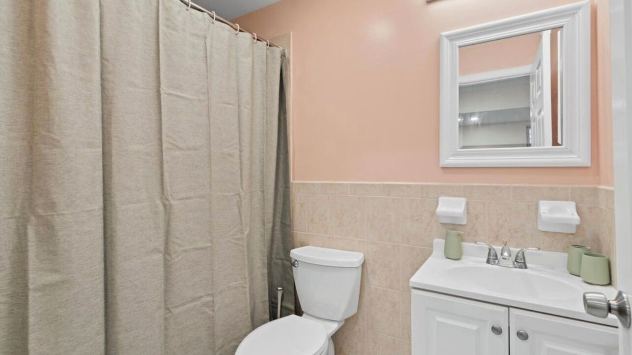 Photo of Bathroom in Jersey City