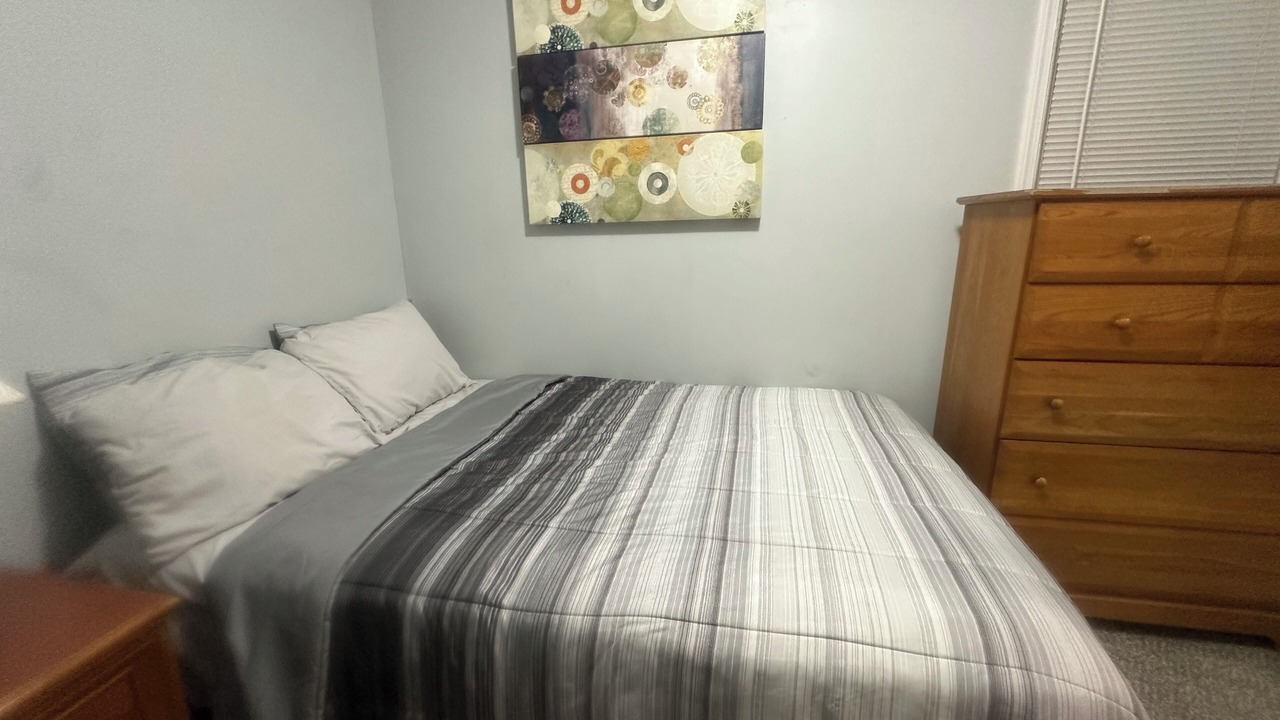Photo of Bedroom in Cleveland