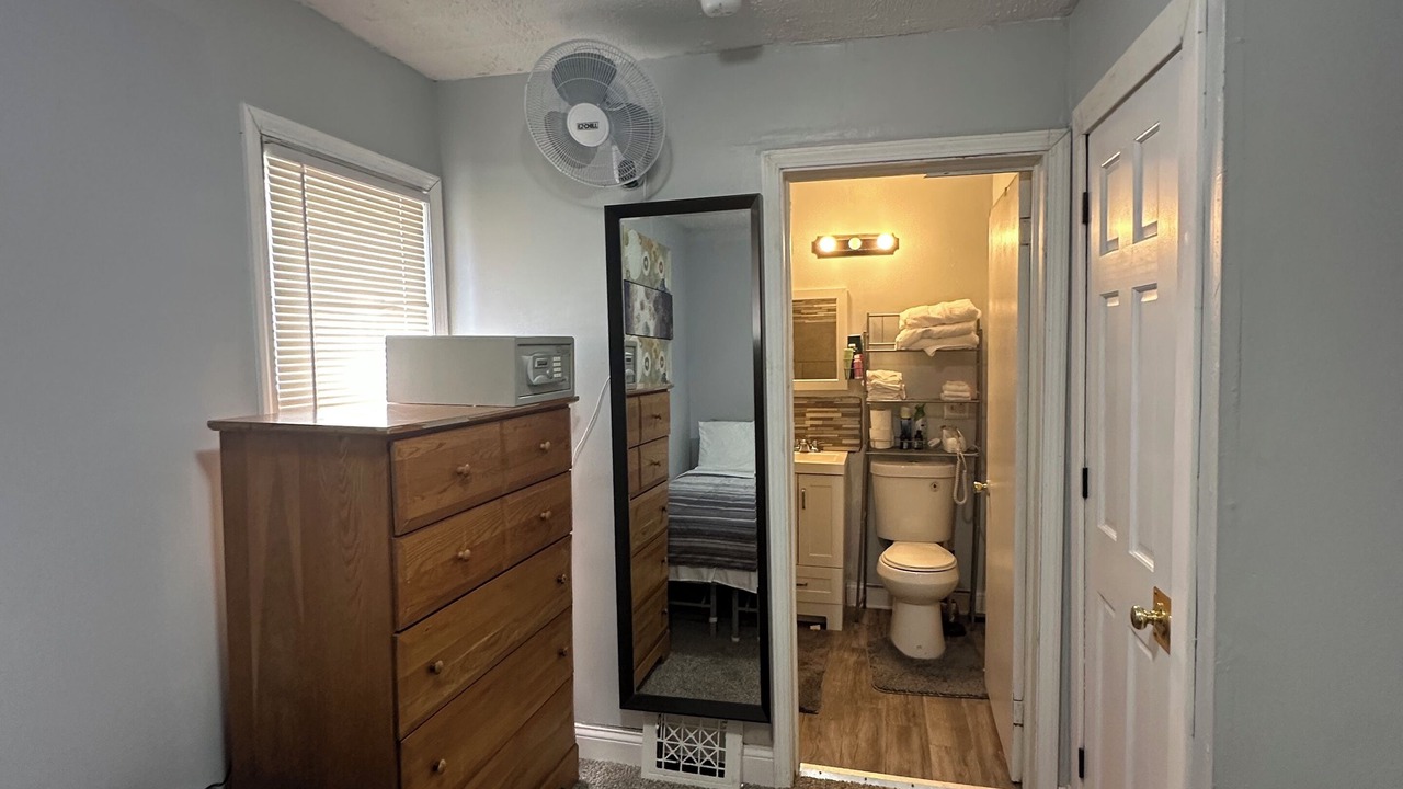 Photo of Bedroom in Cleveland
