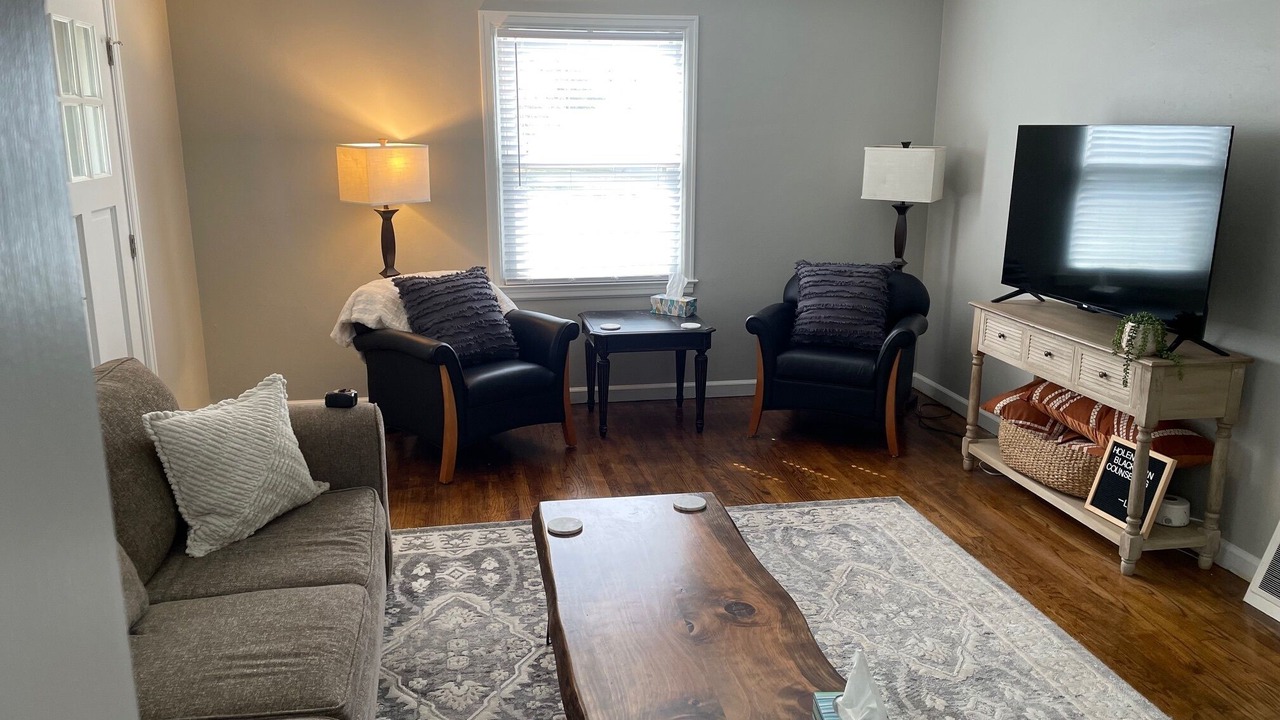 Photo of Livingroom in Lafayette