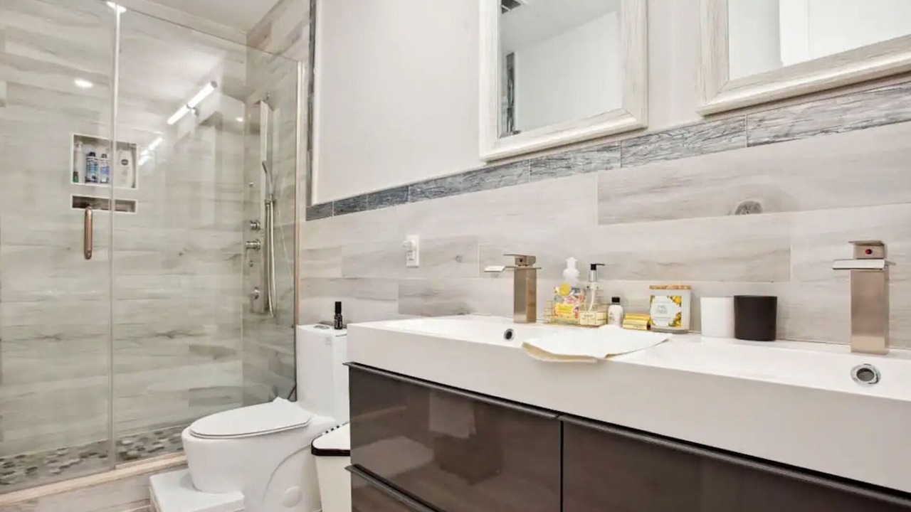 Photo of Bathroom in Marion