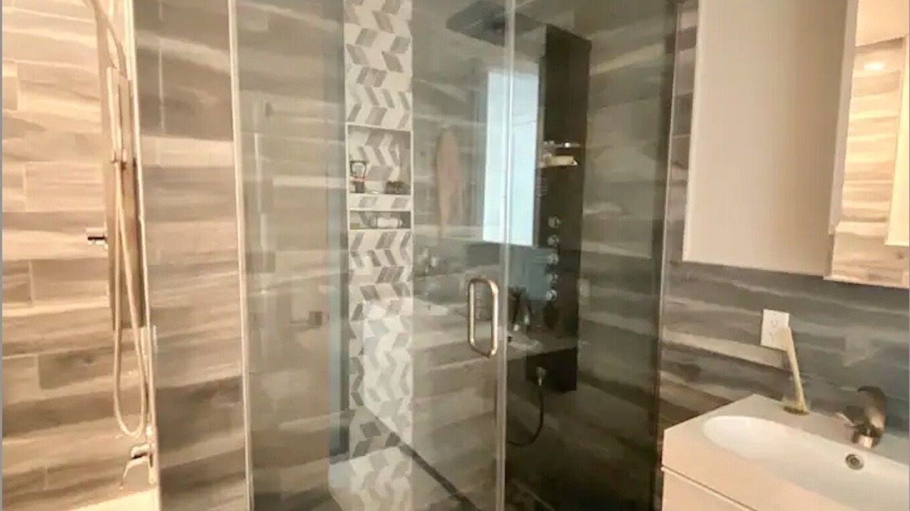 Photo of Bathroom in Marion