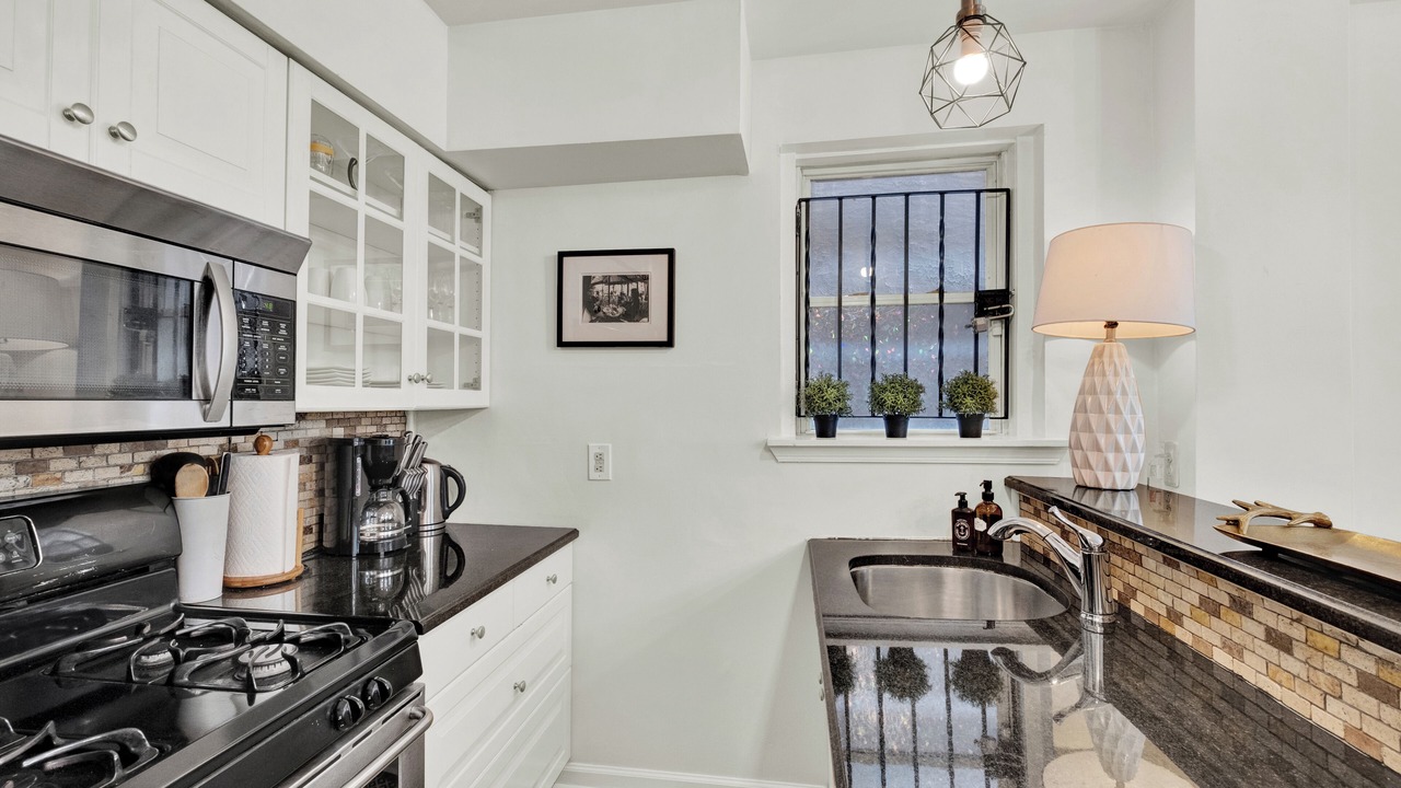 Photo of Kitchen in Graduate Hospital