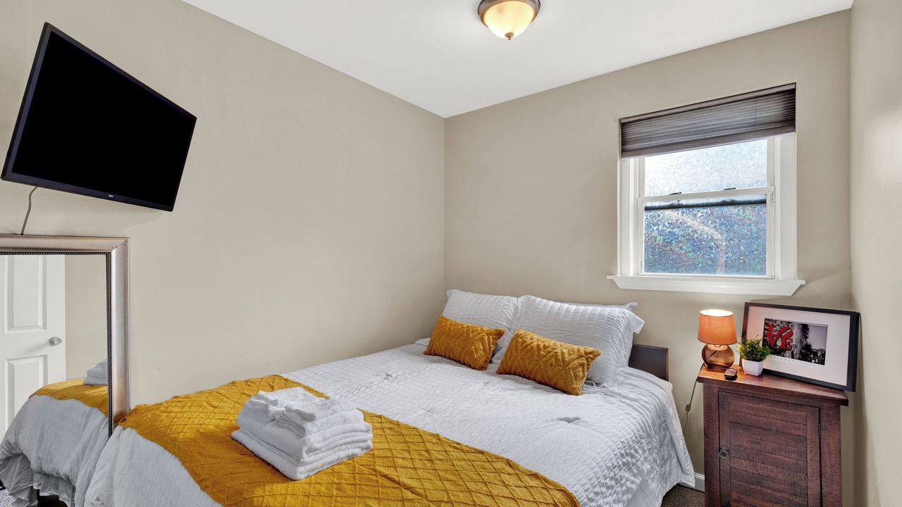 Photo of Bedroom in Graduate Hospital