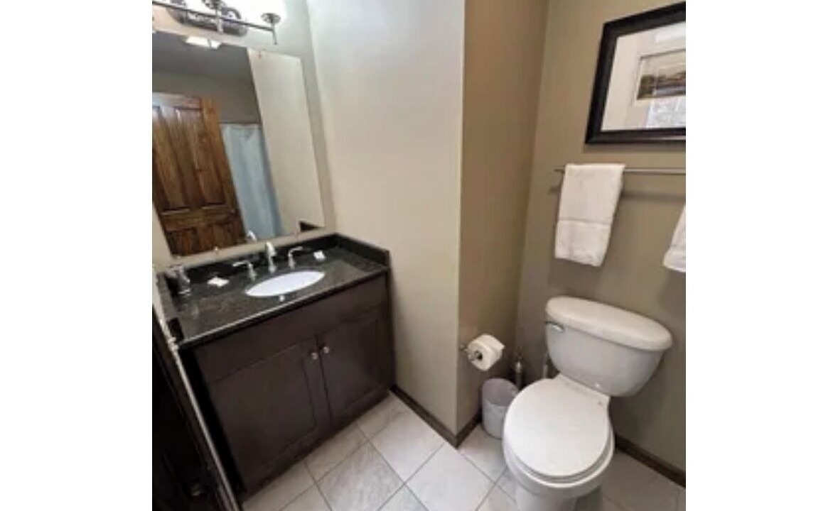 Photo of Bathroom in Snowshoe