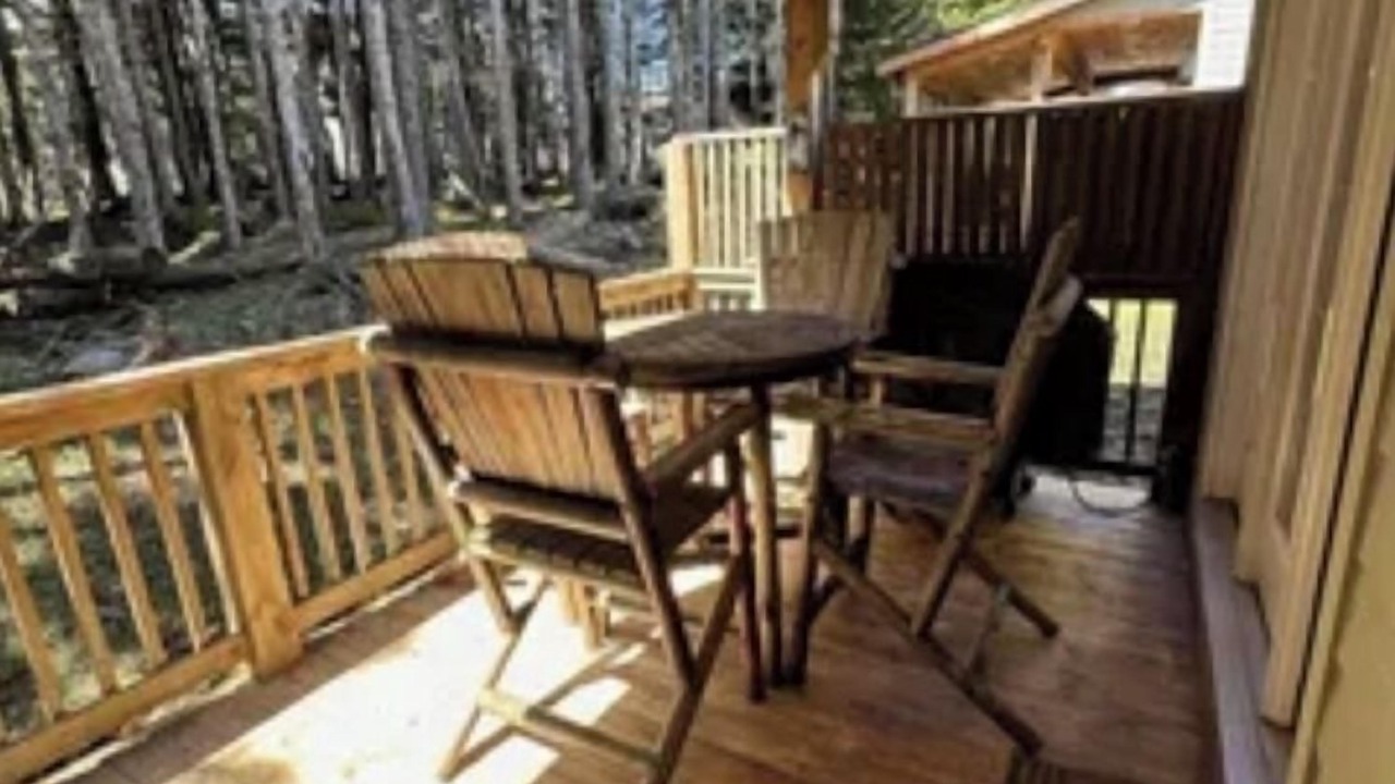 Photo of Outdoor in Snowshoe