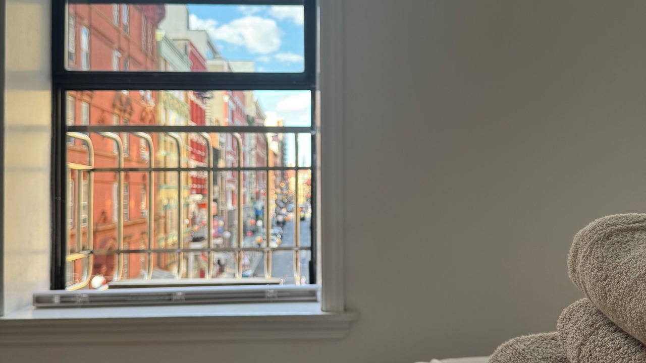Photo of Bedroom in Chinatown