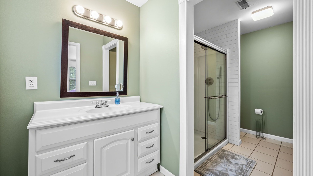 Photo of Bathroom in Woodbine