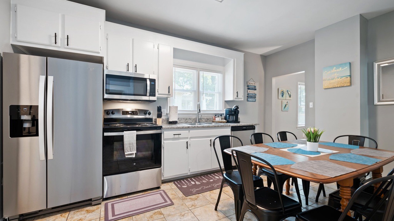Photo of Kitchen in Buckroe Beach