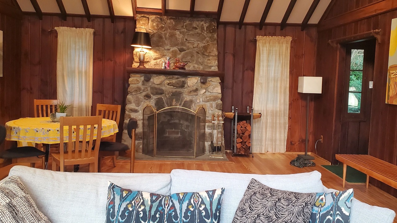 Photo of Livingroom in Highland Lakes