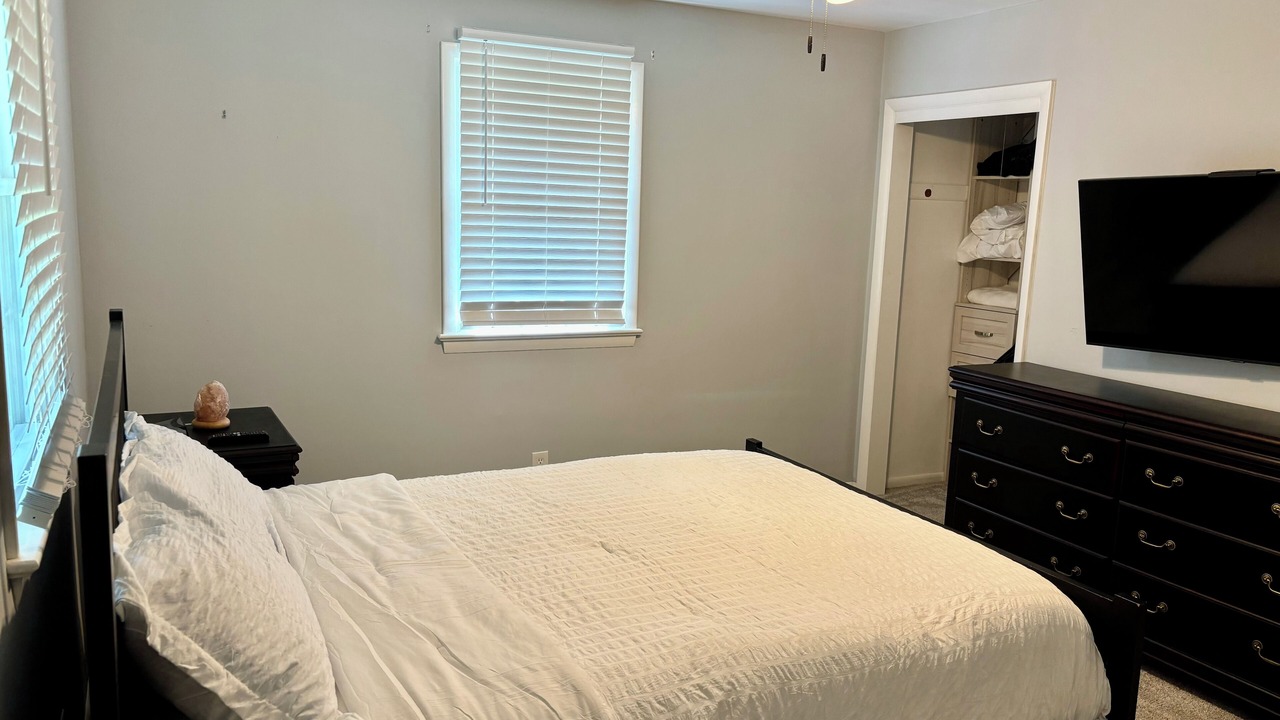 Photo of Bedroom in Fentress