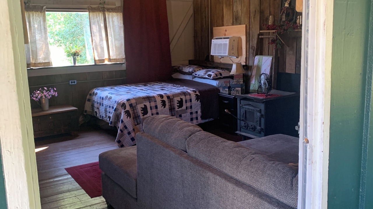 Photo of Bedroom in Davisville