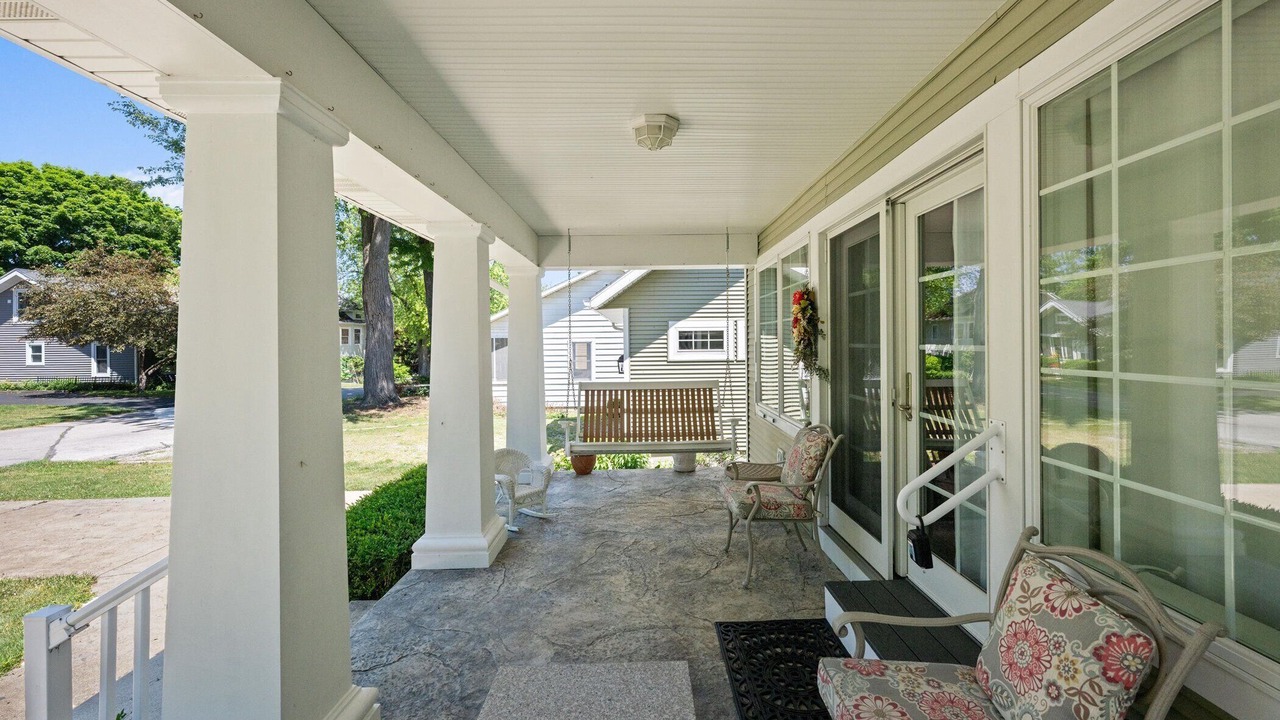 Photo of Outdoor in Lakeside
