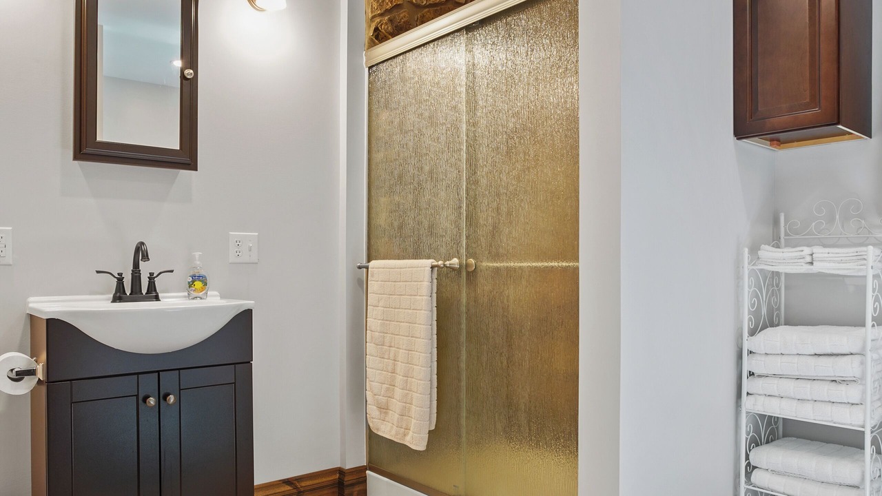 Photo of Bathroom in Allenwood