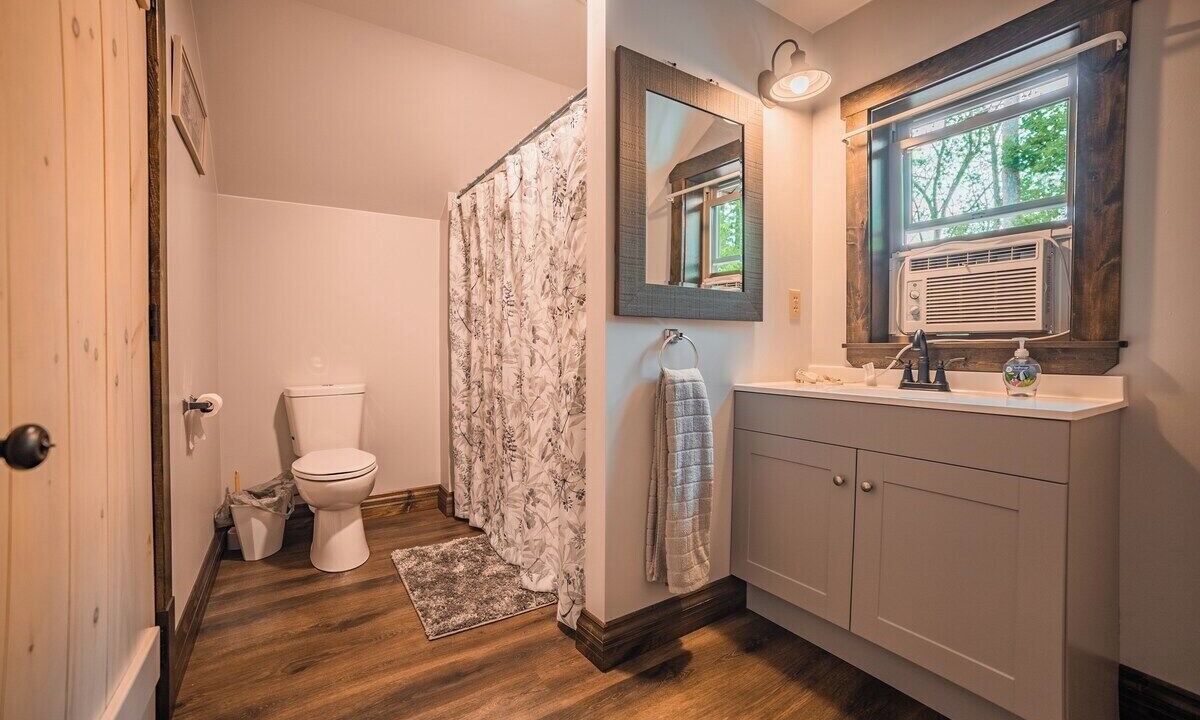 Photo of Bathroom in Allenwood