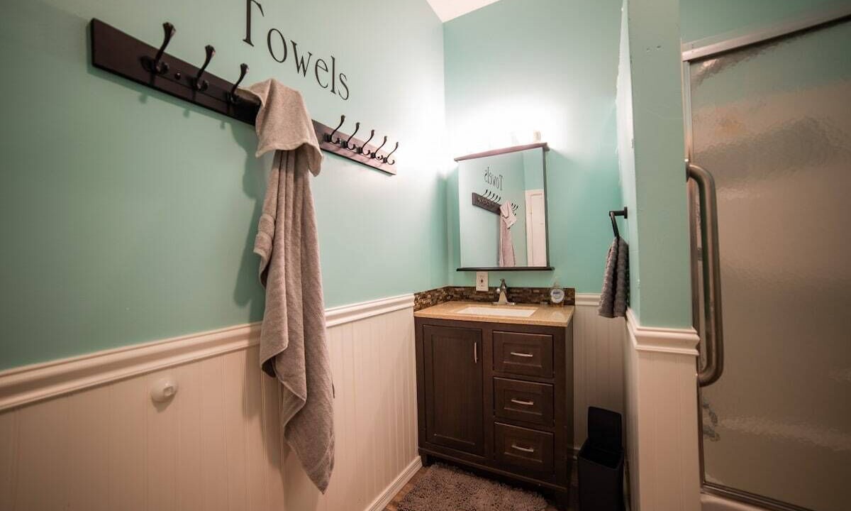 Photo of Bathroom in Loyalton
