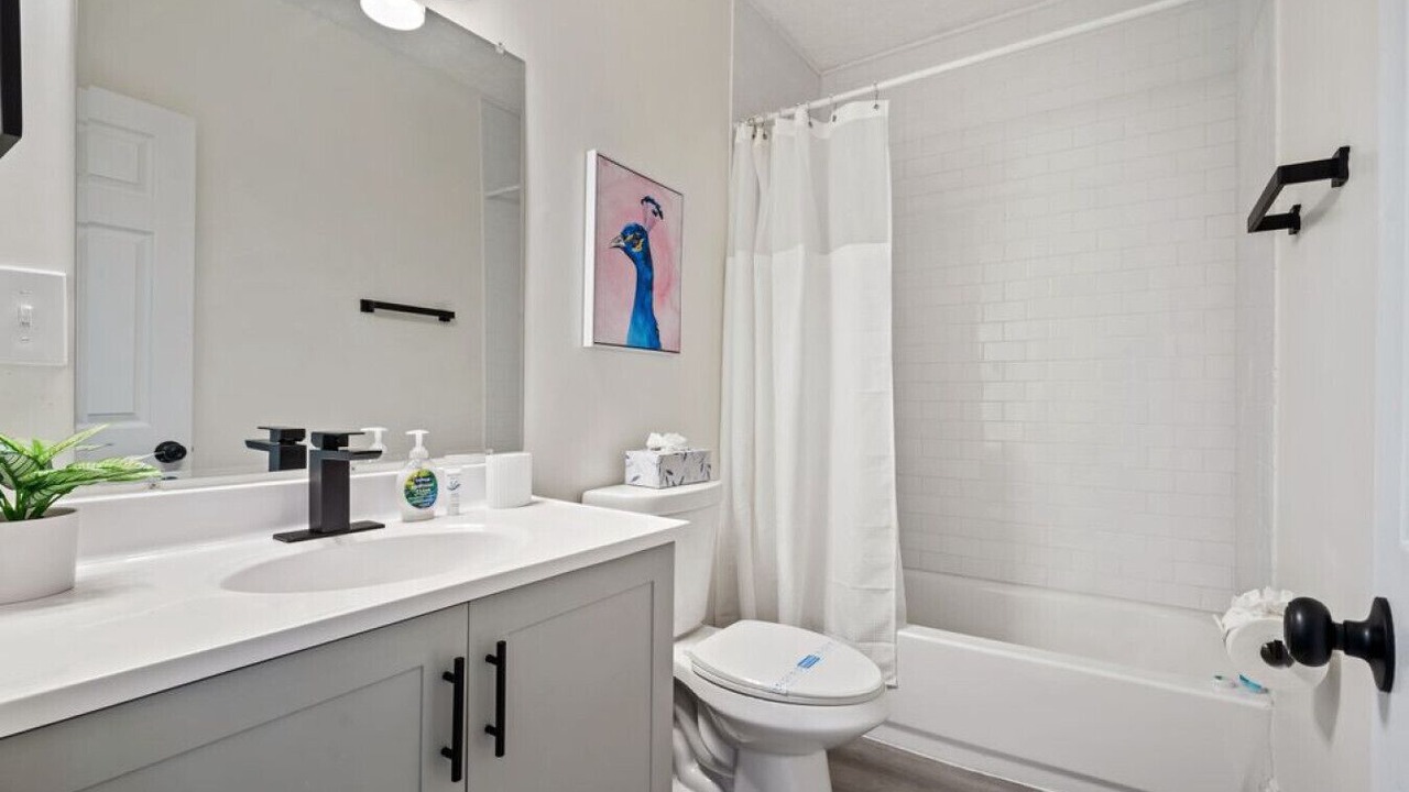 Photo of Bathroom in Near East Columbus