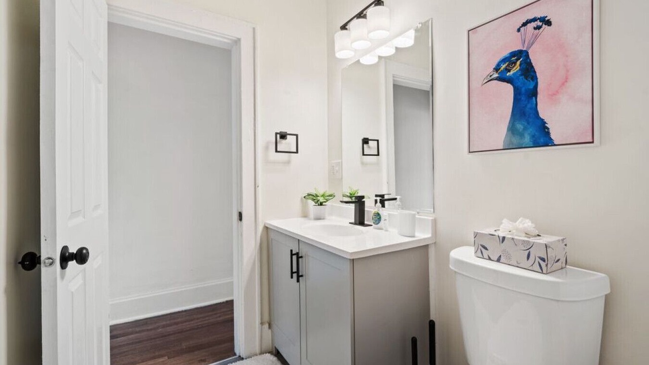 Photo of Bathroom in Near East Columbus