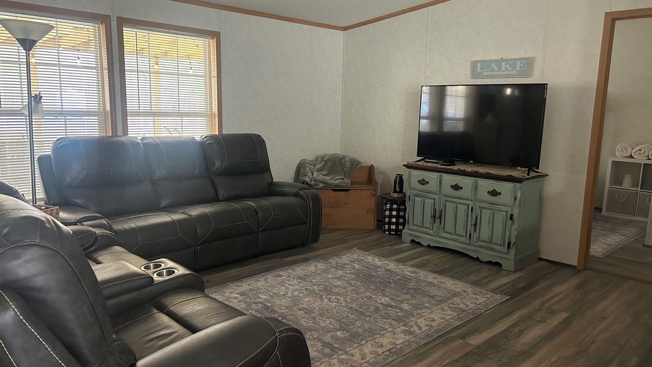 Photo of Livingroom in Saxton