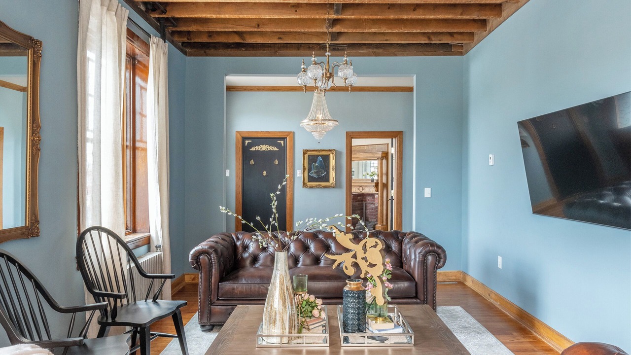 Photo of Livingroom in Lansford