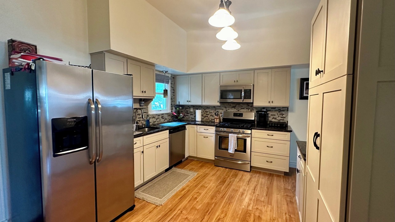 Photo of Kitchen in Town Bank