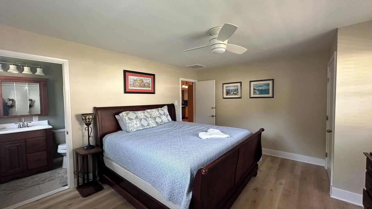 Photo of Bedroom in Town Bank
