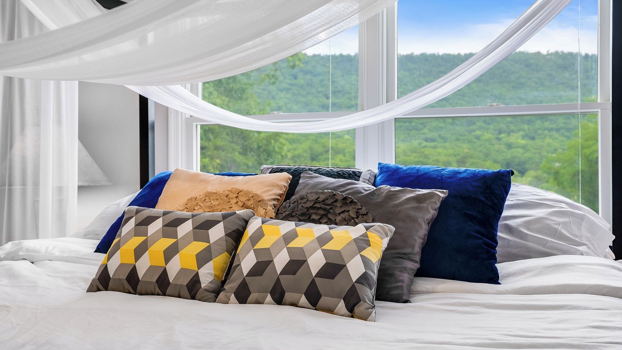 Photo of Bedroom in Massanutten
