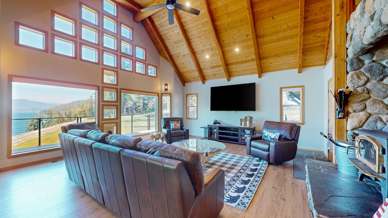 Photo of Livingroom in Sagle
