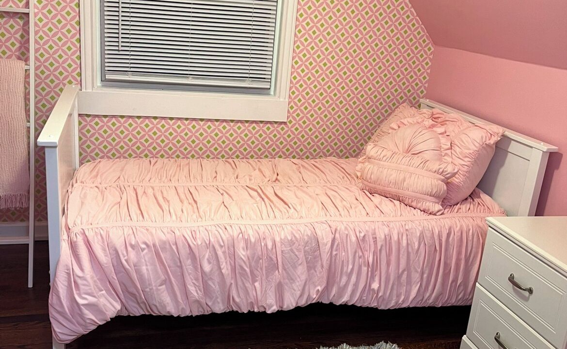 Photo of Bedroom in North Lima